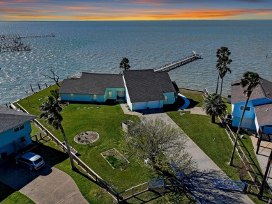 Lake House Amazing Pool, Hottub, Pier, Palaypa, Fire pit and BBQ Area!, , on Gulf of Mexico - Aransas Bay in Texas - Lakehouse Vacation Rental - Lake Home for rent on LakeHouseVacations.com