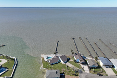 Lake House Amazing Pool, Hottub, Pier, Palaypa, Fire pit and BBQ Area!, , on Gulf of Mexico - Aransas Bay in Texas - Lakehouse Vacation Rental - Lake Home for rent on LakeHouseVacations.com