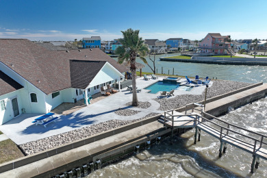 Lake House Amazing Pool, Hottub, Pier, Palaypa, Fire pit and BBQ Area!, , on Gulf of Mexico - Aransas Bay in Texas - Lakehouse Vacation Rental - Lake Home for rent on LakeHouseVacations.com