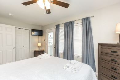 Lake House Pet Friendly, Waterfront Condo with Private Deck & Reserved Boat Slip, , on Gulf of Mexico - Corpus Christi in Texas - Lakehouse Vacation Rental - Lake Home for rent on LakeHouseVacations.com
