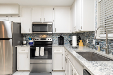 Lake House Pet Friendly, Waterfront Condo with Private Deck & Reserved Boat Slip, , on Gulf of Mexico - Corpus Christi in Texas - Lakehouse Vacation Rental - Lake Home for rent on LakeHouseVacations.com