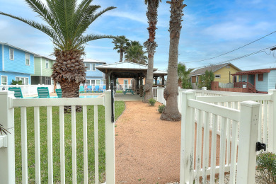 Lake House Sleeps 10, Pet Friendly, Community Pool, Boat Parking, , on Gulf of Mexico - Port Aransas in Texas - Lakehouse Vacation Rental - Lake Home for rent on LakeHouseVacations.com