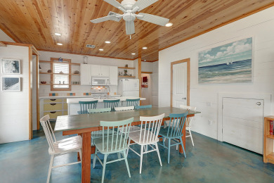 Lake House Sleeps 10, Pet Friendly, Community Pool, Boat Parking, , on Gulf of Mexico - Port Aransas in Texas - Lakehouse Vacation Rental - Lake Home for rent on LakeHouseVacations.com