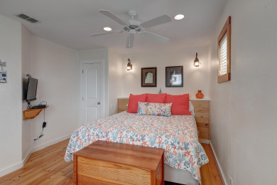 Lake House Sleeps 10, Pet Friendly, Community Pool, Boat Parking, , on Gulf of Mexico - Port Aransas in Texas - Lakehouse Vacation Rental - Lake Home for rent on LakeHouseVacations.com