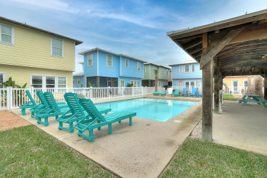 Lake House Sleeps 10, Pet Friendly, Community Pool, Boat Parking, , on Gulf of Mexico - Port Aransas in Texas - Lakehouse Vacation Rental - Lake Home for rent on LakeHouseVacations.com