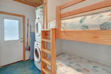 Lake House Sleeps 10, Pet Friendly, Community Pool, Boat Parking, , on Gulf of Mexico - Port Aransas in Texas - Lakehouse Vacation Rental - Lake Home for rent on LakeHouseVacations.com