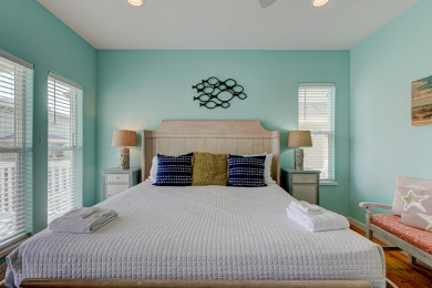Lake House Private pool, Great In-town Gated community! Close to the beach! , , on Gulf of Mexico - Port Aransas in Texas - Lakehouse Vacation Rental - Lake Home for rent on LakeHouseVacations.com