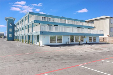 Lake House Beachfront Hotel! Great Views, Pool, Golf Cart accessible, Located In Town!, , on Gulf of Mexico - Port Aransas in Texas - Lakehouse Vacation Rental - Lake Home for rent on LakeHouseVacations.com