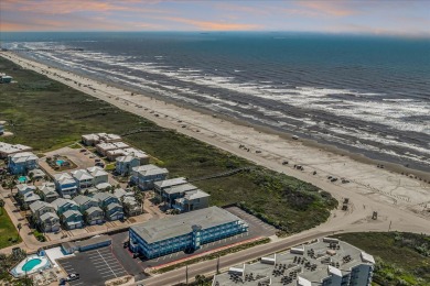 Lake House Beachfront Hotel! Great Views, Pool, Golf Cart accessible, Located In Town!, , on Gulf of Mexico - Port Aransas in Texas - Lakehouse Vacation Rental - Lake Home for rent on LakeHouseVacations.com