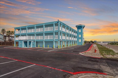 Lake House Beachfront Hotel! Great Views, Pool, Golf Cart accessible, Located In Town!, , on Gulf of Mexico - Port Aransas in Texas - Lakehouse Vacation Rental - Lake Home for rent on LakeHouseVacations.com
