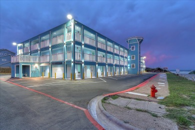 Lake House Beachfront Hotel! Great Views, Pool, Golf Cart accessible, Located In Town!, , on Gulf of Mexico - Port Aransas in Texas - Lakehouse Vacation Rental - Lake Home for rent on LakeHouseVacations.com
