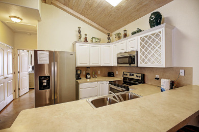 Lake House Beautiful condo with slope entry community pool!, , on Gulf of Mexico - Port Aransas in Texas - Lakehouse Vacation Rental - Lake Home for rent on LakeHouseVacations.com