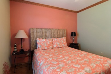 Lake House Beautiful pet friendly condo, just a short walk to the beach. Community pool!, , on Gulf of Mexico - Port Aransas in Texas - Lakehouse Vacation Rental - Lake Home for rent on LakeHouseVacations.com