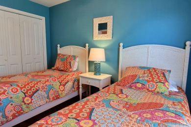 Lake House Beautiful pet friendly condo, just a short walk to the beach. Community pool!, , on Gulf of Mexico - Port Aransas in Texas - Lakehouse Vacation Rental - Lake Home for rent on LakeHouseVacations.com