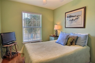 Lake House Beautiful pet friendly condo, just a short walk to the beach. Community pool!, , on Gulf of Mexico - Port Aransas in Texas - Lakehouse Vacation Rental - Lake Home for rent on LakeHouseVacations.com