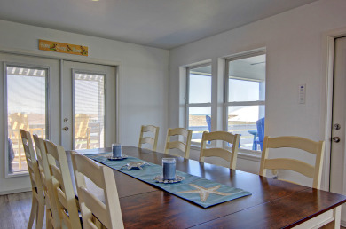 Lake House Upscale home! Beach Access! Community Pool, , on Gulf of Mexico - Port Aransas in Texas - Lakehouse Vacation Rental - Lake Home for rent on LakeHouseVacations.com