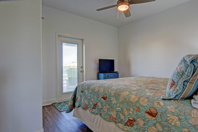 Lake House Upscale home! Beach Access! Community Pool, , on Gulf of Mexico - Port Aransas in Texas - Lakehouse Vacation Rental - Lake Home for rent on LakeHouseVacations.com