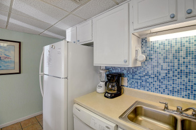 Lake House Adorable condo with beach access and community pool!, , on Gulf of Mexico - Port Aransas in Texas - Lakehouse Vacation Rental - Lake Home for rent on LakeHouseVacations.com