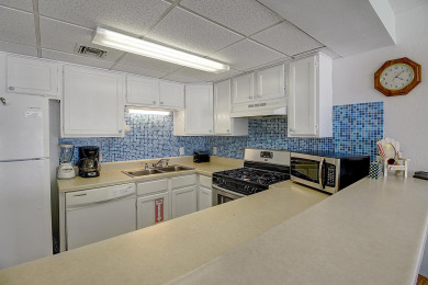 Lake House Adorable condo with beach access and community pool!, , on Gulf of Mexico - Port Aransas in Texas - Lakehouse Vacation Rental - Lake Home for rent on LakeHouseVacations.com