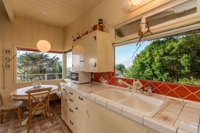 Lake House The Sandpiper - Great location w magical ocean views!, , on Pacific Ocean - Trinidad in California - Lakehouse Vacation Rental - Lake Home for rent on LakeHouseVacations.com