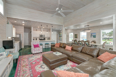 Lake House Bright and cheery home! In town - gated community, 2 heated community pools!, , on Gulf of Mexico - Port Aransas in Texas - Lakehouse Vacation Rental - Lake Home for rent on LakeHouseVacations.com
