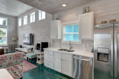 Lake House Bright and cheery home! In town - gated community, 2 heated community pools!, , on Gulf of Mexico - Port Aransas in Texas - Lakehouse Vacation Rental - Lake Home for rent on LakeHouseVacations.com