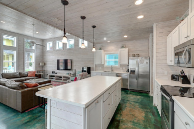 Lake House Bright and cheery home! In town - gated community, 2 heated community pools!, , on Gulf of Mexico - Port Aransas in Texas - Lakehouse Vacation Rental - Lake Home for rent on LakeHouseVacations.com