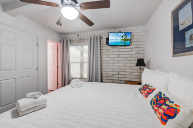 Lake House 2br condo, sleeps 6, community pool, boardwalk to the beach, , on Gulf of Mexico - Port Aransas in Texas - Lakehouse Vacation Rental - Lake Home for rent on LakeHouseVacations.com
