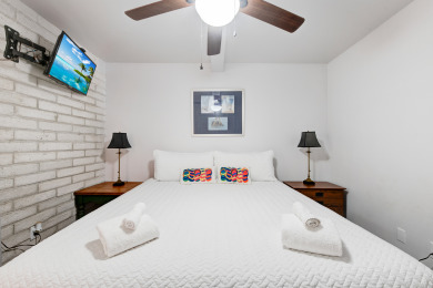 Lake House 2br condo, sleeps 6, community pool, boardwalk to the beach, , on Gulf of Mexico - Port Aransas in Texas - Lakehouse Vacation Rental - Lake Home for rent on LakeHouseVacations.com