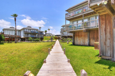 Lake House Heated pool, great views! Amazing location, , on Gulf of Mexico - Port Aransas in Texas - Lakehouse Vacation Rental - Lake Home for rent on LakeHouseVacations.com
