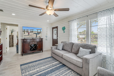 Lake House Charming Pet-Friendly home nestled in Port A, just minutes from the beach!, , on Gulf of Mexico - Port Aransas in Texas - Lakehouse Vacation Rental - Lake Home for rent on LakeHouseVacations.com