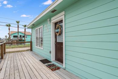 Lake House Charming Pet-Friendly home nestled in Port A, just minutes from the beach!, , on Gulf of Mexico - Port Aransas in Texas - Lakehouse Vacation Rental - Lake Home for rent on LakeHouseVacations.com