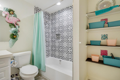 Lake House Charming Pet-Friendly home nestled in Port A, just minutes from the beach!, , on Gulf of Mexico - Port Aransas in Texas - Lakehouse Vacation Rental - Lake Home for rent on LakeHouseVacations.com