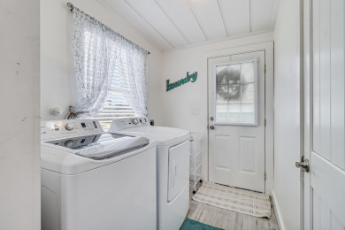 Lake House Charming Pet-Friendly home nestled in Port A, just minutes from the beach!, , on Gulf of Mexico - Port Aransas in Texas - Lakehouse Vacation Rental - Lake Home for rent on LakeHouseVacations.com