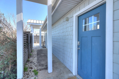 Lake House The cutest cottage in all of Port Aransas! Cottage for 2, Close to the beach, , on Gulf of Mexico - Port Aransas in Texas - Lakehouse Vacation Rental - Lake Home for rent on LakeHouseVacations.com