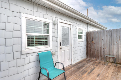 Lake House The cutest cottage in all of Port Aransas! Cottage for 2, Close to the beach, , on Gulf of Mexico - Port Aransas in Texas - Lakehouse Vacation Rental - Lake Home for rent on LakeHouseVacations.com
