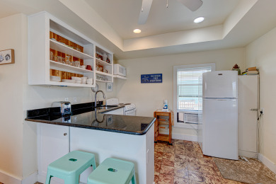 Lake House Pet friendly cottage, fenced yard, located in downtown Port A!, , on Gulf of Mexico - Port Aransas in Texas - Lakehouse Vacation Rental - Lake Home for rent on LakeHouseVacations.com