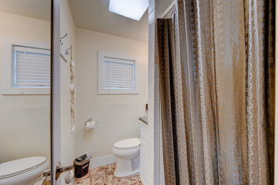 Lake House Pet friendly cottage, fenced yard, located in downtown Port A!, , on Gulf of Mexico - Port Aransas in Texas - Lakehouse Vacation Rental - Lake Home for rent on LakeHouseVacations.com
