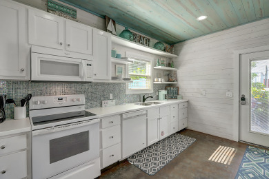Lake House Charming home in Port A, two primary bedrooms!, , on Gulf of Mexico - Port Aransas in Texas - Lakehouse Vacation Rental - Lake Home for rent on LakeHouseVacations.com