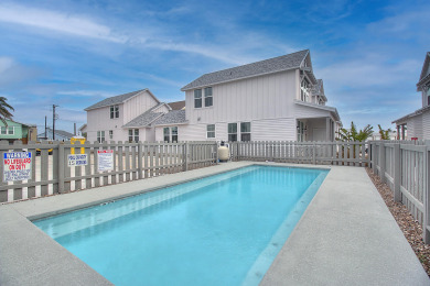 Lake House Coastal cottage, community pool, parking for 2, , on Gulf of Mexico - Port Aransas in Texas - Lakehouse Vacation Rental - Lake Home for rent on LakeHouseVacations.com