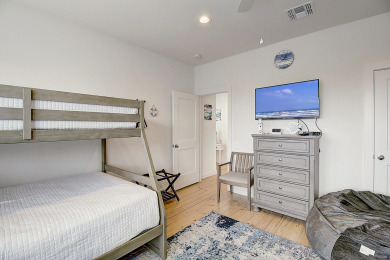 Lake House Coastal cottage, community pool, parking for 2, , on Gulf of Mexico - Port Aransas in Texas - Lakehouse Vacation Rental - Lake Home for rent on LakeHouseVacations.com
