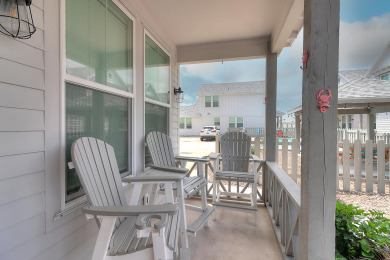 Lake House Coastal cottage, community pool, parking for 2, , on Gulf of Mexico - Port Aransas in Texas - Lakehouse Vacation Rental - Lake Home for rent on LakeHouseVacations.com