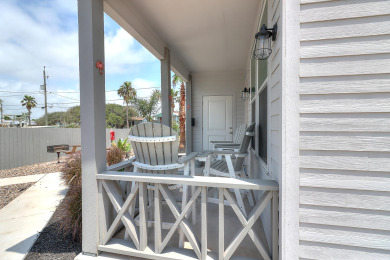 Lake House Coastal cottage, community pool, parking for 2, , on Gulf of Mexico - Port Aransas in Texas - Lakehouse Vacation Rental - Lake Home for rent on LakeHouseVacations.com