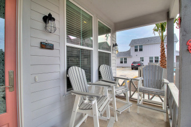 Lake House Coastal cottage, community pool, parking for 2, , on Gulf of Mexico - Port Aransas in Texas - Lakehouse Vacation Rental - Lake Home for rent on LakeHouseVacations.com