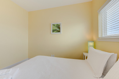 Lake House Pet friendly, Private pool, EV charger, , on Gulf of Mexico - Port Aransas in Texas - Lakehouse Vacation Rental - Lake Home for rent on LakeHouseVacations.com