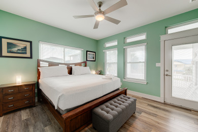 Lake House Pet friendly, Private pool, EV charger, , on Gulf of Mexico - Port Aransas in Texas - Lakehouse Vacation Rental - Lake Home for rent on LakeHouseVacations.com