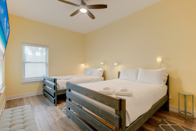 Lake House Pet friendly, Private pool, EV charger, , on Gulf of Mexico - Port Aransas in Texas - Lakehouse Vacation Rental - Lake Home for rent on LakeHouseVacations.com