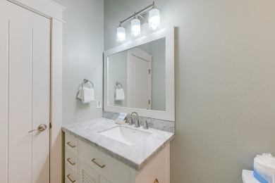 Lake House Pet friendly, Private pool, EV charger, , on Gulf of Mexico - Port Aransas in Texas - Lakehouse Vacation Rental - Lake Home for rent on LakeHouseVacations.com