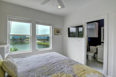 Lake House Awesome island home with a community pool. In the heart of Port Aransas!, , on Gulf of Mexico - Port Aransas in Texas - Lakehouse Vacation Rental - Lake Home for rent on LakeHouseVacations.com