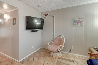 Lake House Cozy and spacious bungalow!, , on Gulf of Mexico - Port Aransas in Texas - Lakehouse Vacation Rental - Lake Home for rent on LakeHouseVacations.com